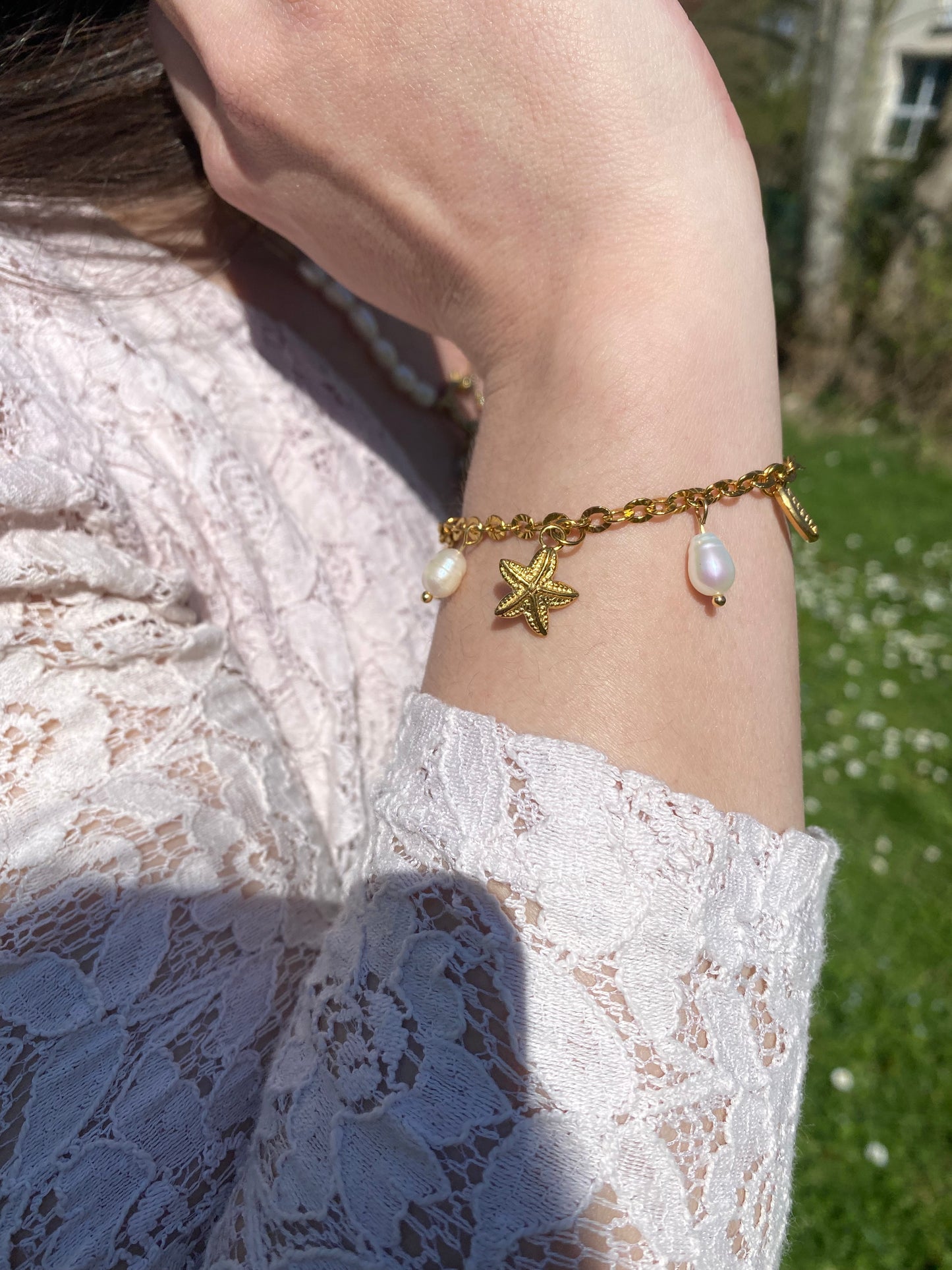 Kelly I bracelet multicharm coquillage blanc