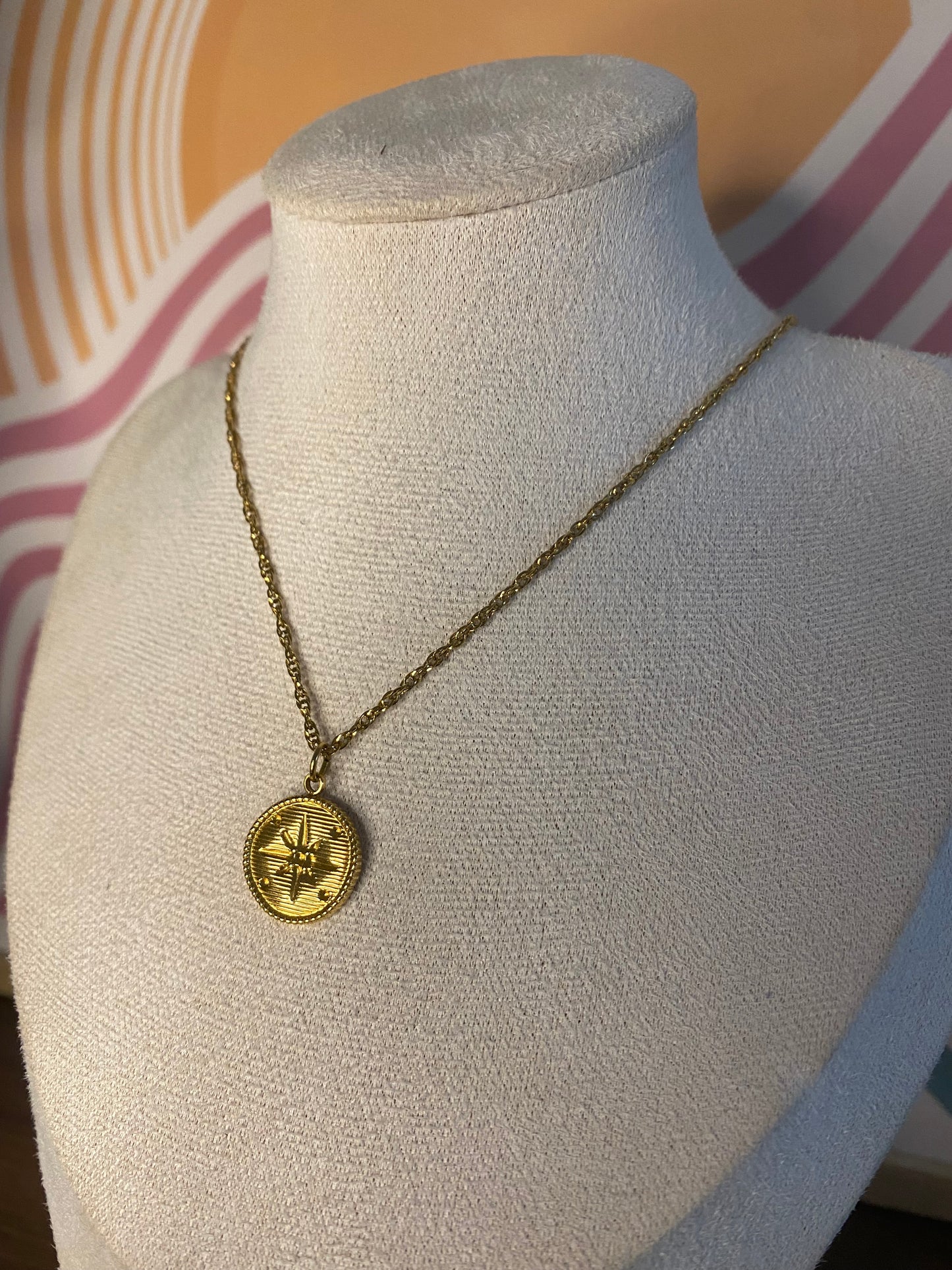 Collier doré I acier inoxydable