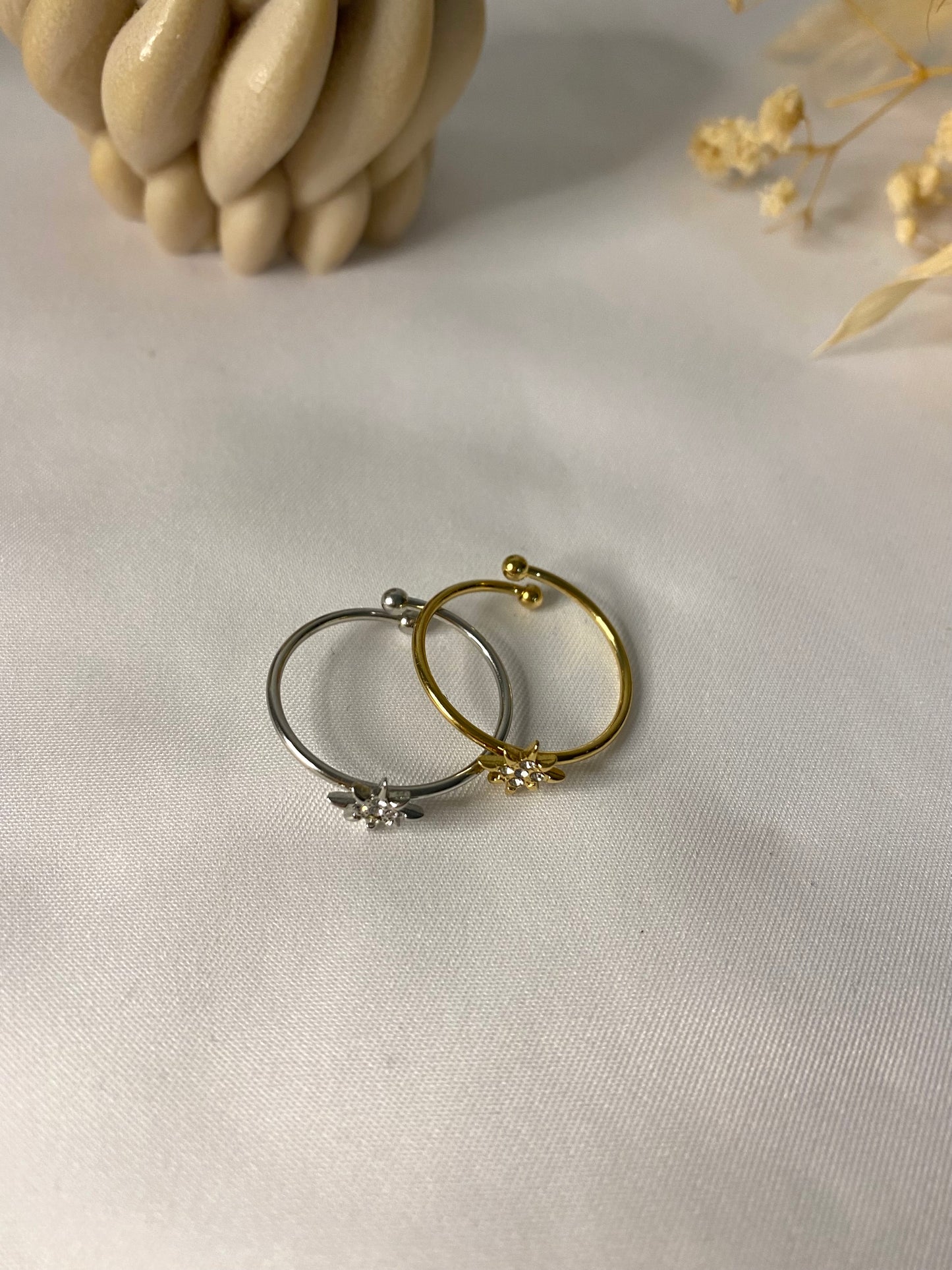 Marina I Bague minimaliste à strass ajustable