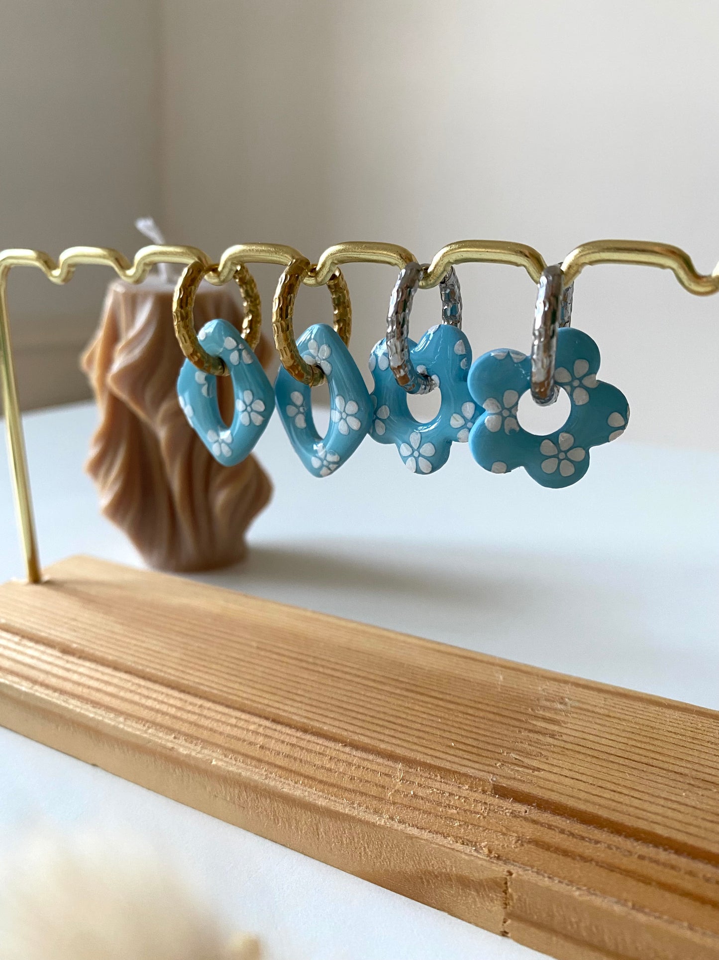 Mini Eloise | petites créoles en acier inoxydable