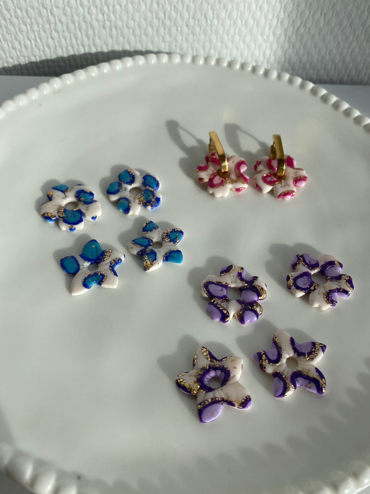 Pénélope I Fleurs interchangeable colorés ( sans créoles )