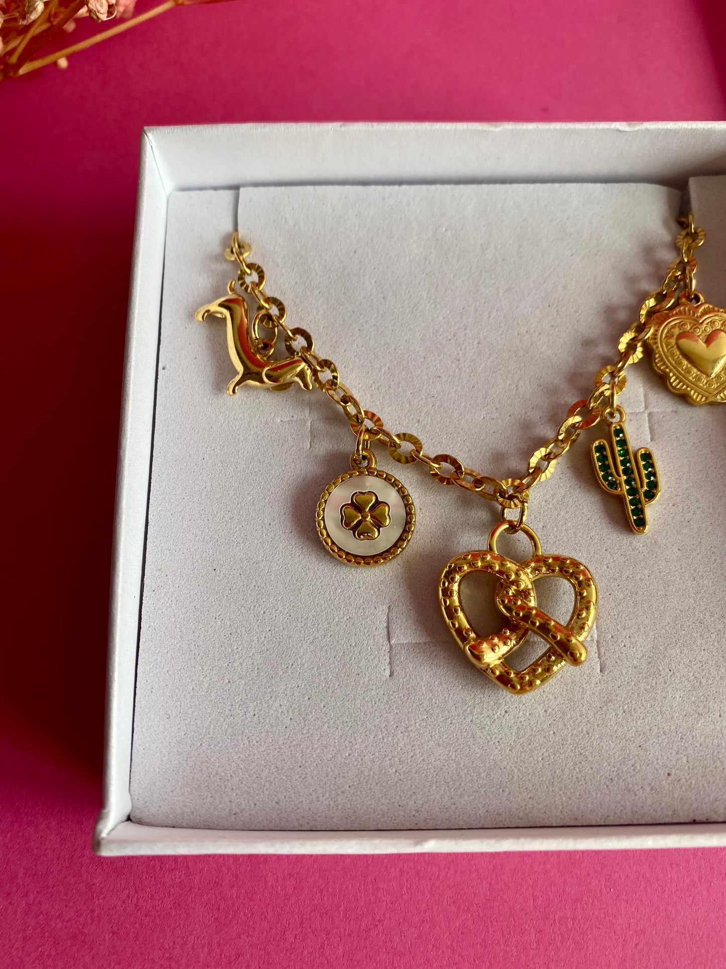 Collier bretzel - pièce unique