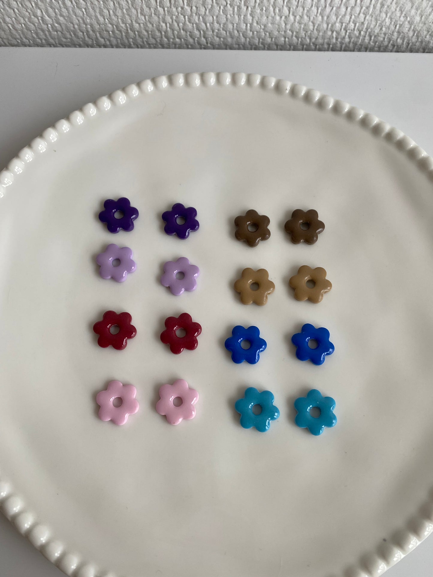 Mini Violette I Breloques fleurs unies ( sans créoles )