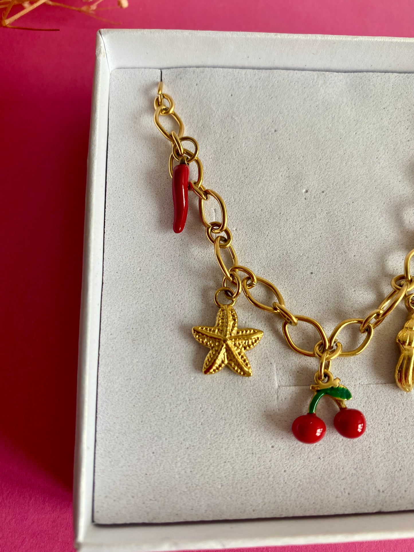 Collier cerise - pièce unique