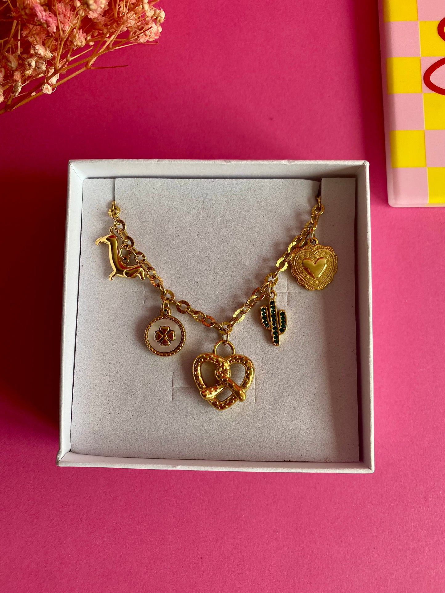 Collier bretzel - pièce unique