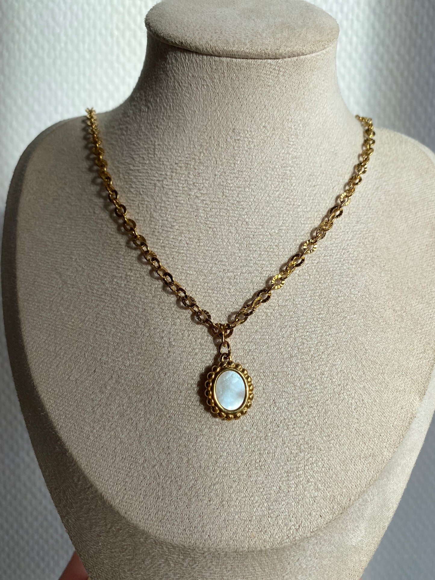 Carla I Sautoir pendentif nacré