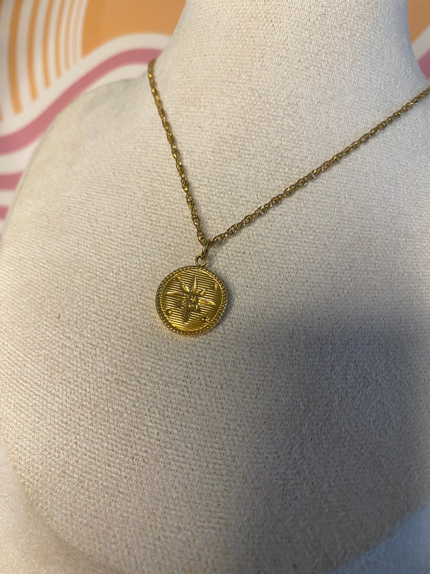 Collier doré I acier inoxydable