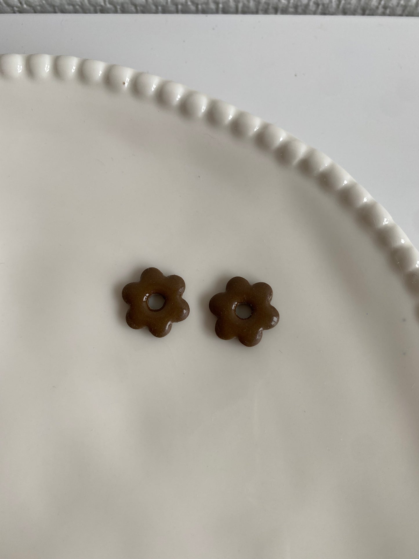 Mini Violette I Breloques fleurs unies ( sans créoles )