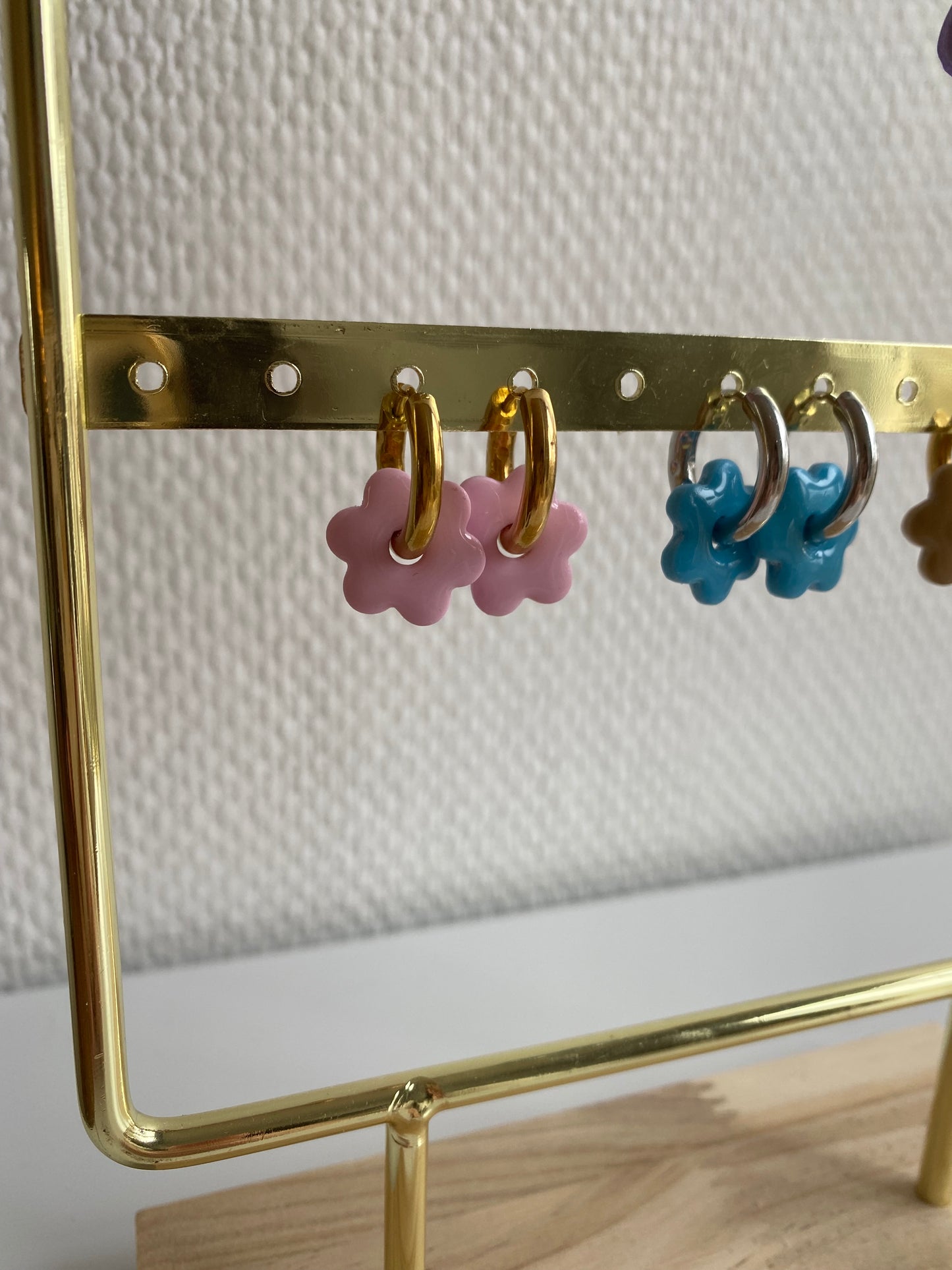 Mini Violette I Breloques fleurs unies ( sans créoles )