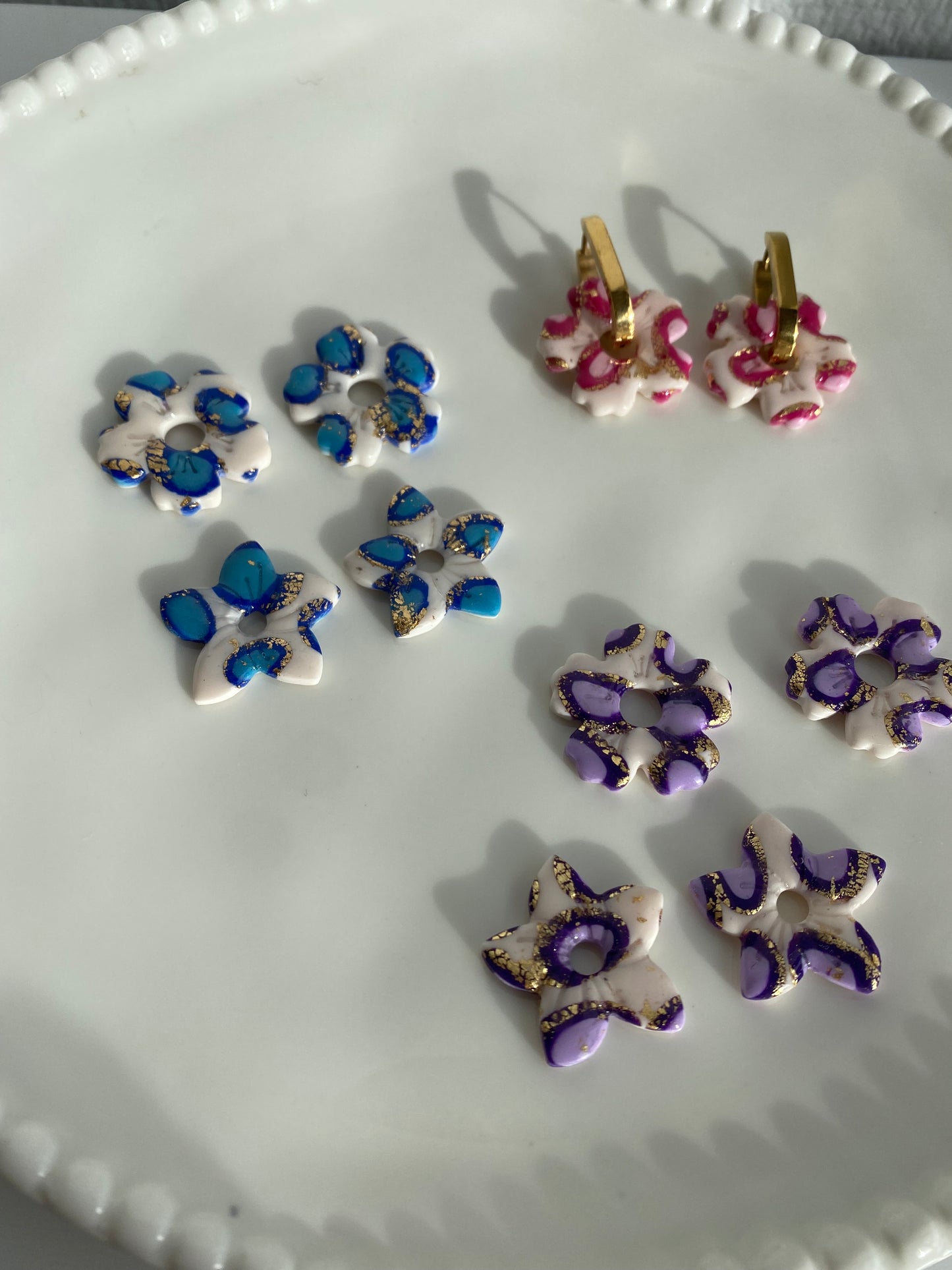 Pénélope I Fleurs interchangeable colorés ( sans créoles )