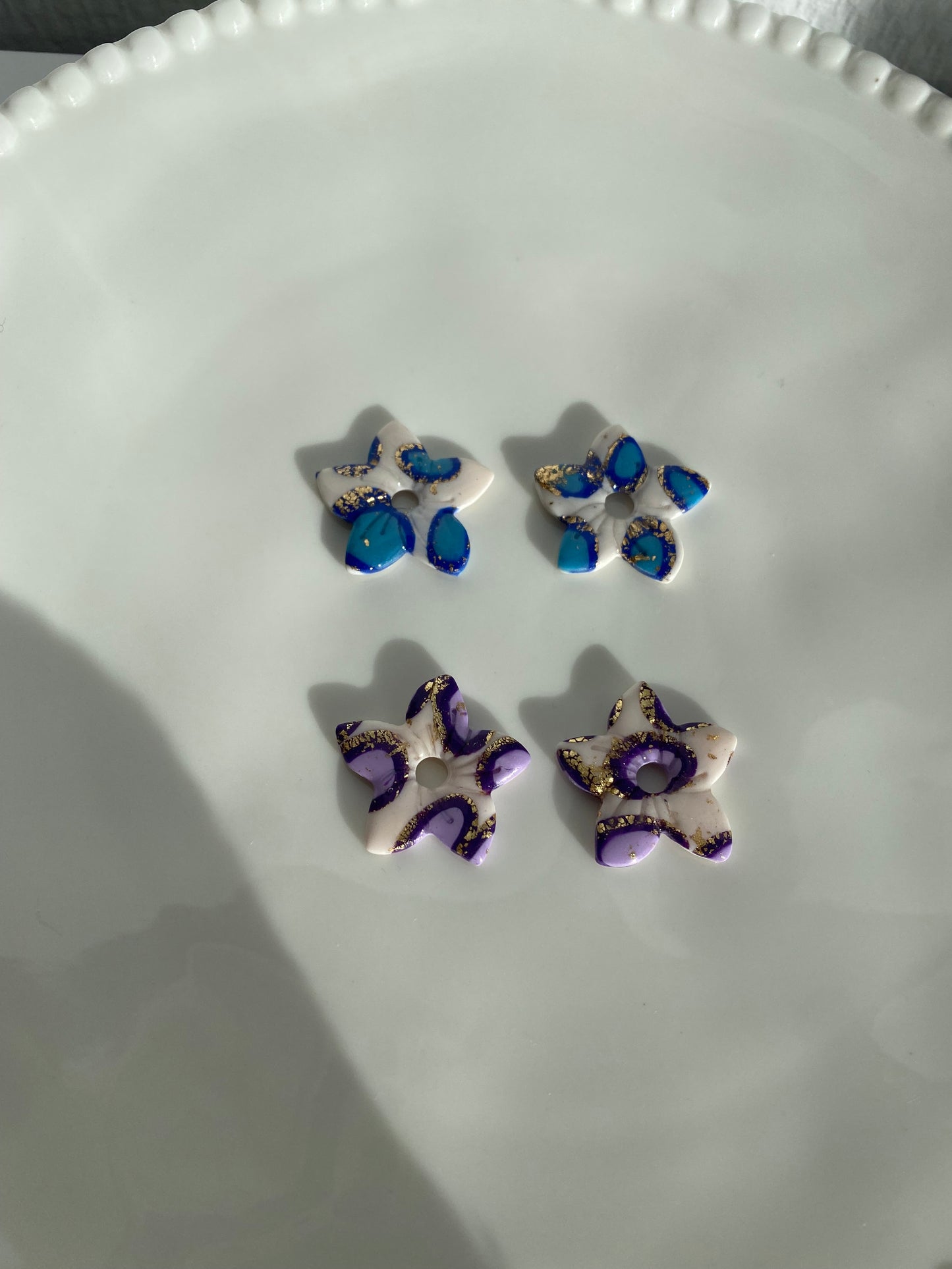 Pénélope I Fleurs interchangeable colorés ( sans créoles )