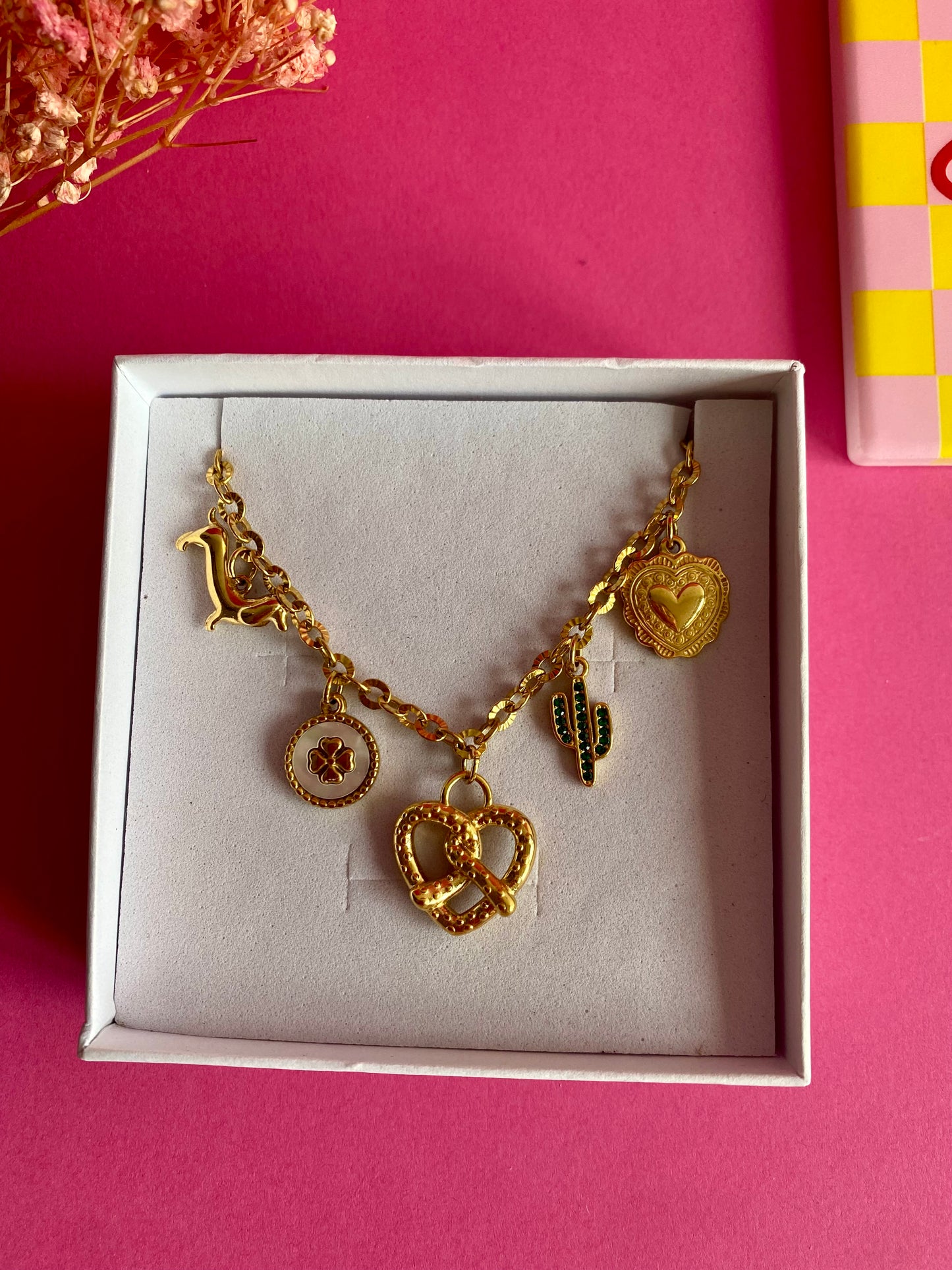 Collier bretzel - pièce unique